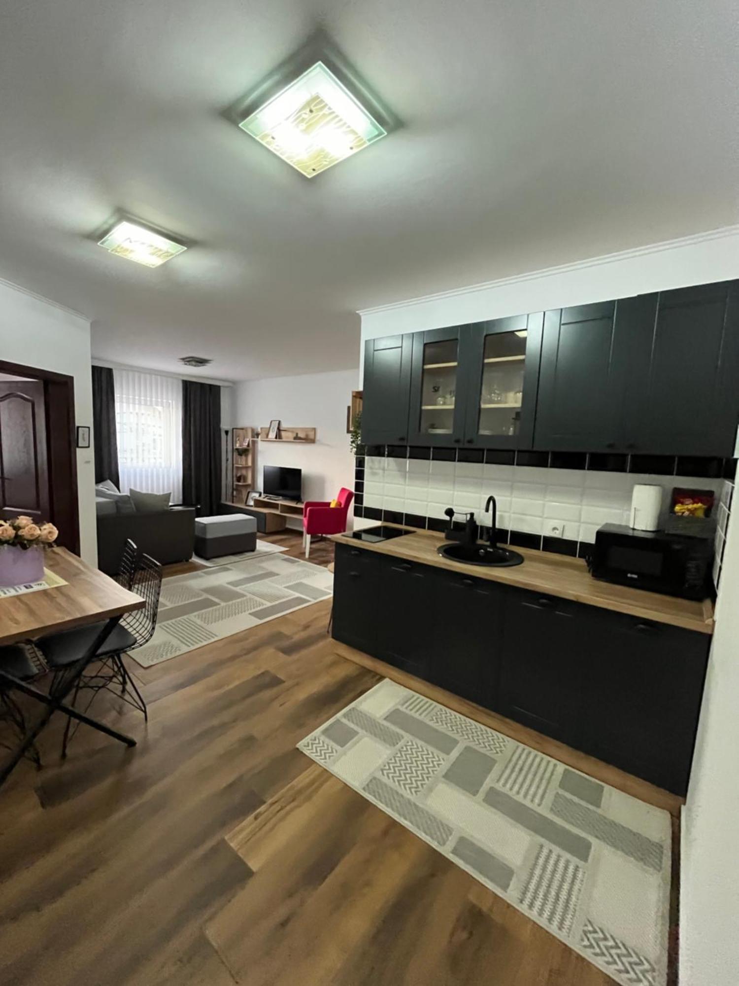 Airport Sky Apartments Lux Βελιγράδι Εξωτερικό φωτογραφία
