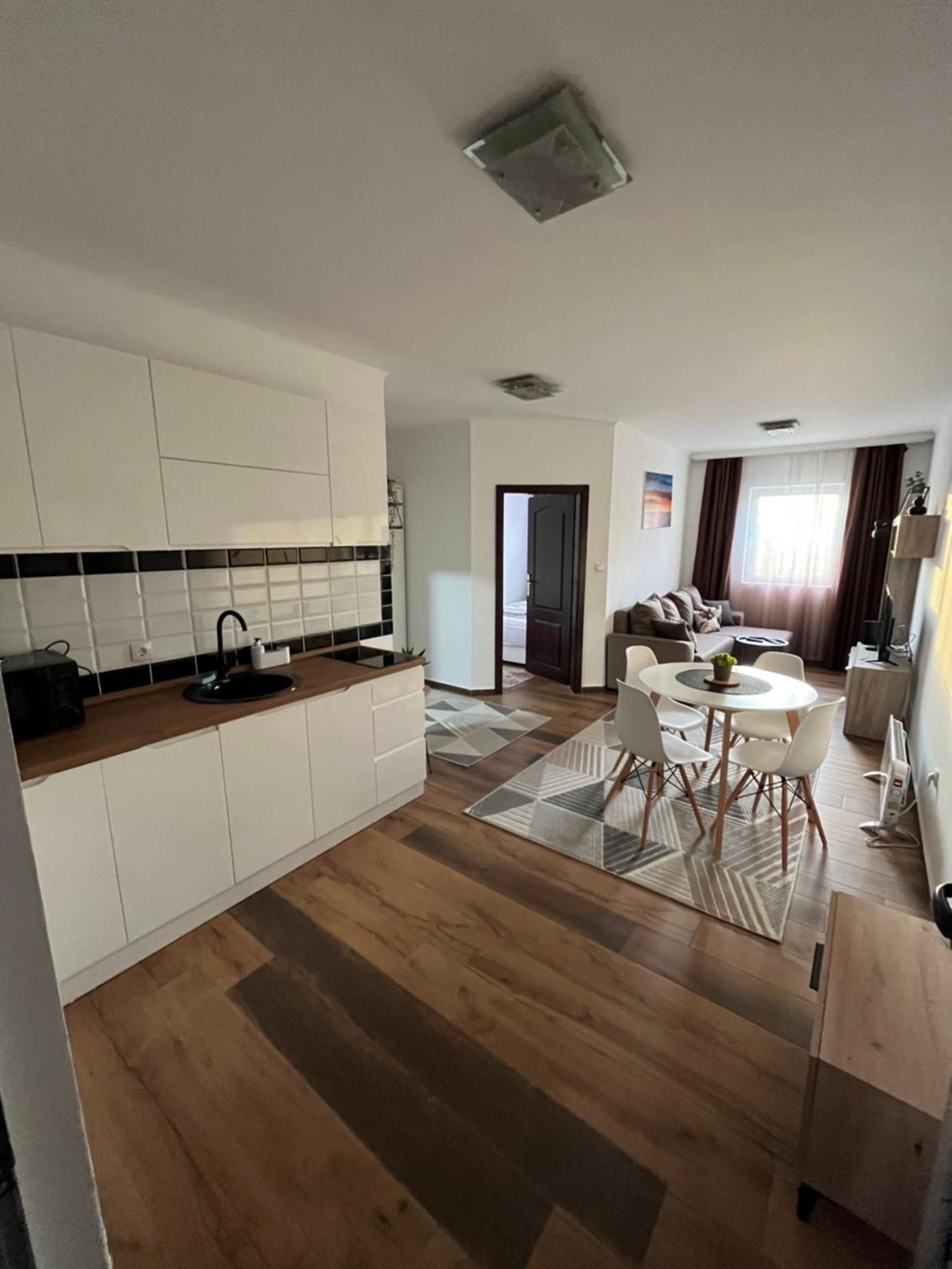 Airport Sky Apartments Lux Βελιγράδι Εξωτερικό φωτογραφία